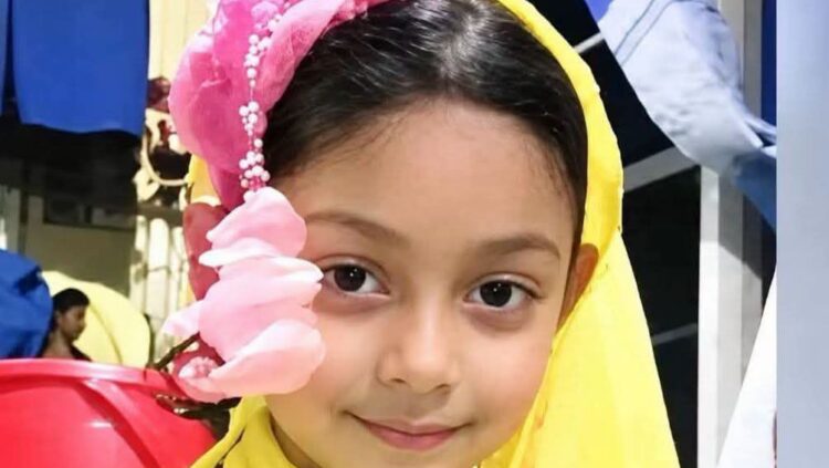 চন্দ্রগঞ্জে তিন দিন পর পুকুরে মিলল নিখোঁজ শিশু লুবনার মরদেহ | দৈনিক সময়ের নুর ডট কম