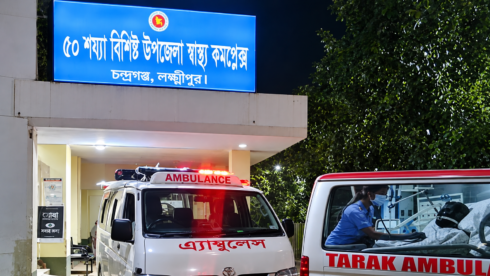 রায়পুরে গেম খেলার সময় মোবাইল বিস্ফোরণ, দুই বন্ধু আহত | দৈনিক সময়ের নুর ডট কম