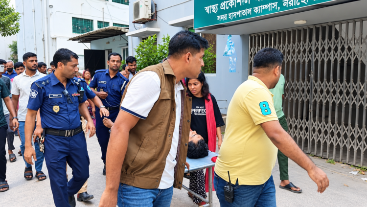 লক্ষ্মীপুরে মাটির ব্যবসা নিয়ে বিরোধ, গুলিতে  হত্যা সামলাার আসামি  নিহত | দৈনিক সময়ের নুর ডট কম